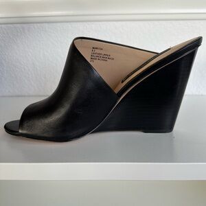 NIB Steven by Steve Madden Maritza Open Toe Wedge, black leather, 8.5